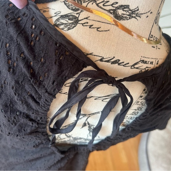 BLACK TAPE size M mesh knit style top, cut out in the back with tie up - Picture 6 of 7